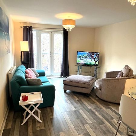 Spacious Two Bedrooms Apartment For Business And Holiday Portsmouth Exteriér fotografie