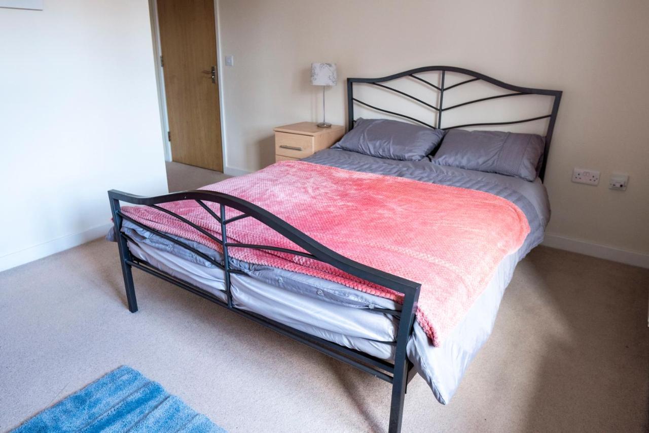 Spacious Two Bedrooms Apartment For Business And Holiday Portsmouth Exteriér fotografie