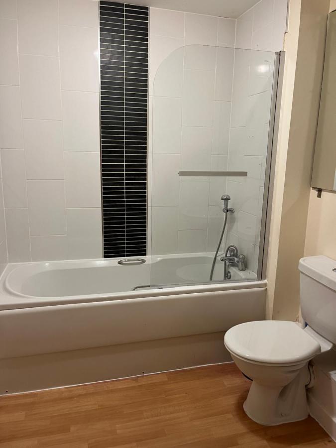 Spacious Two Bedrooms Apartment For Business And Holiday Portsmouth Exteriér fotografie