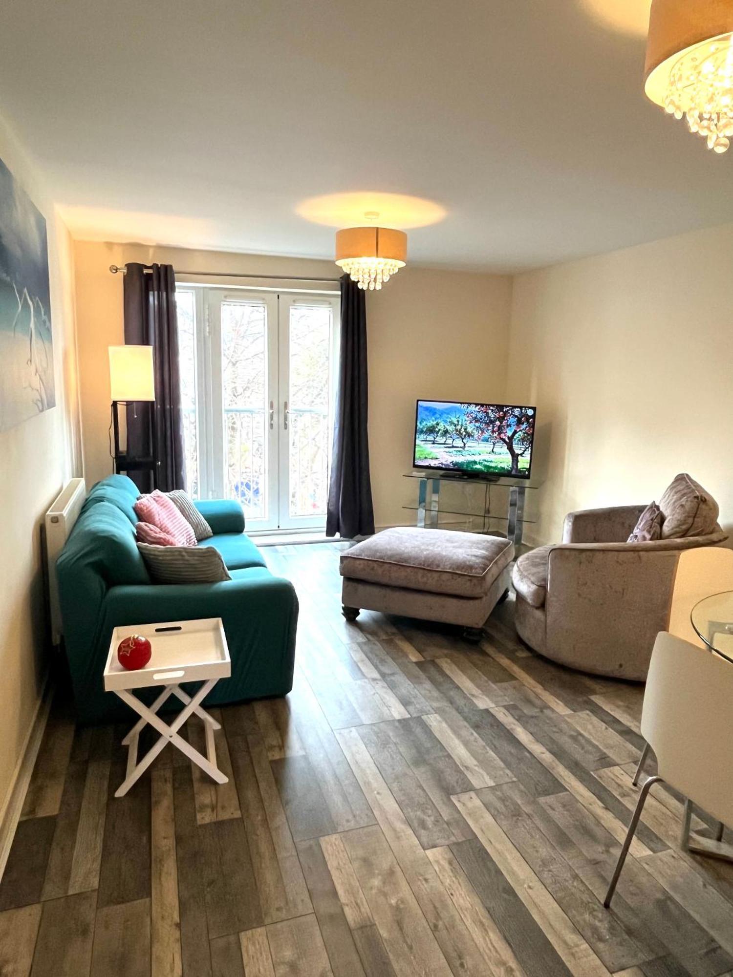 Spacious Two Bedrooms Apartment For Business And Holiday Portsmouth Exteriér fotografie