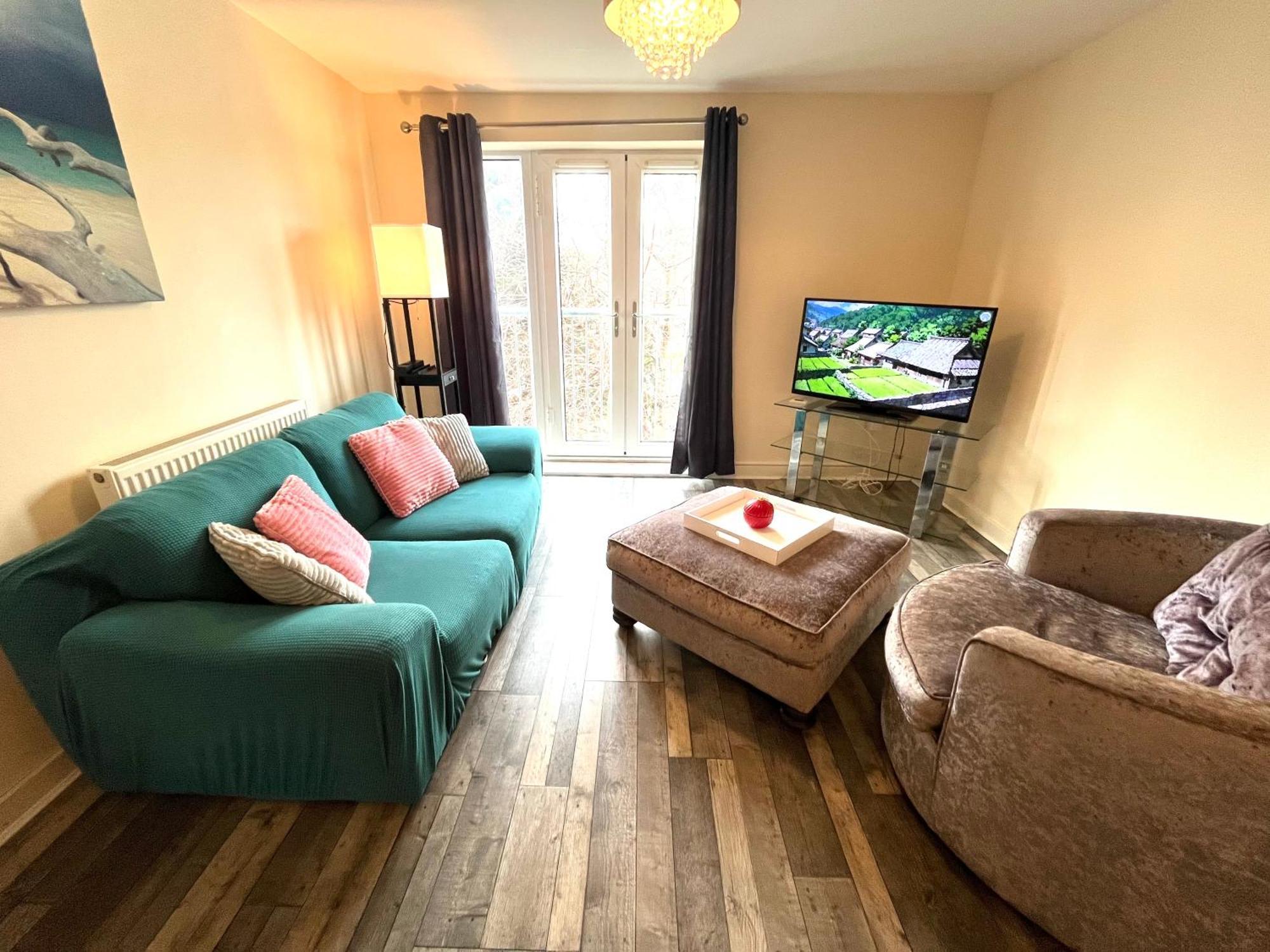 Spacious Two Bedrooms Apartment For Business And Holiday Portsmouth Exteriér fotografie